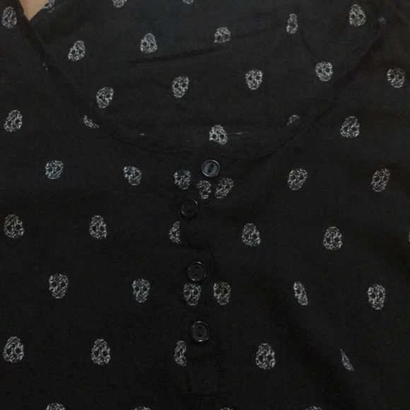 Black Cotton on Mini Skulls Top XS - Picture 3 of 5